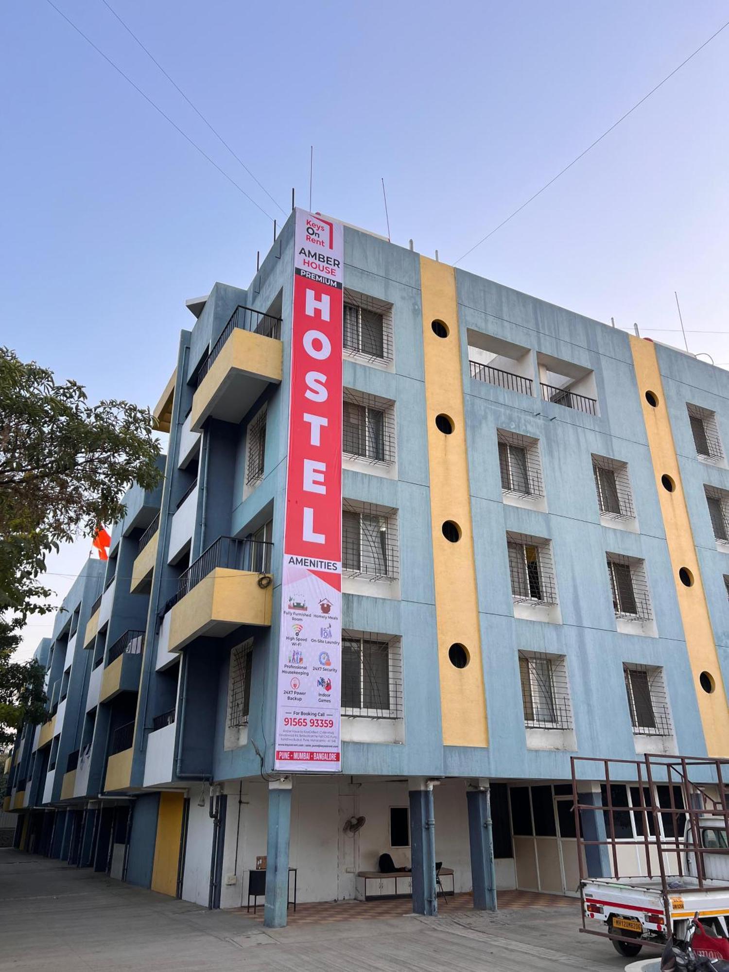 Amber House Hostel Пюн Екстериор снимка